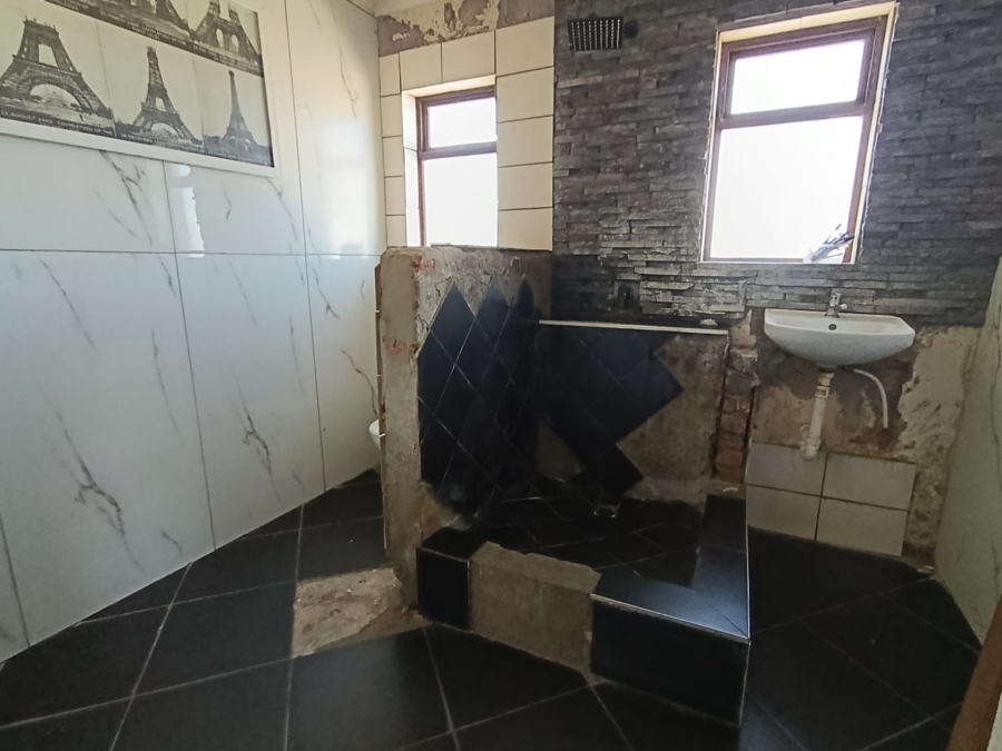 2 Bedroom Property for Sale in Bredasdorp Western Cape